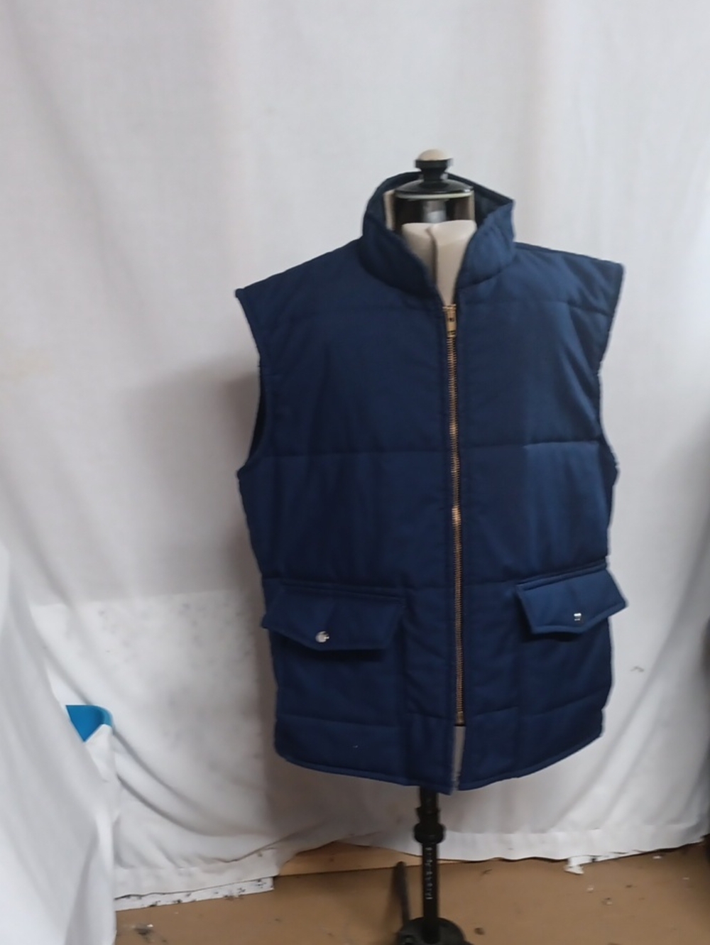 Men's Quilted Navy Puffer Vest with Zip Front